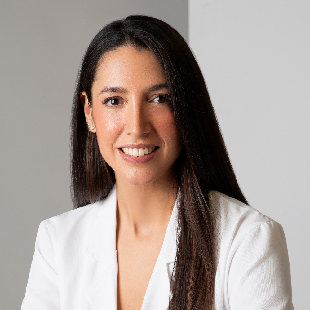 Dra. Andrea Combalia