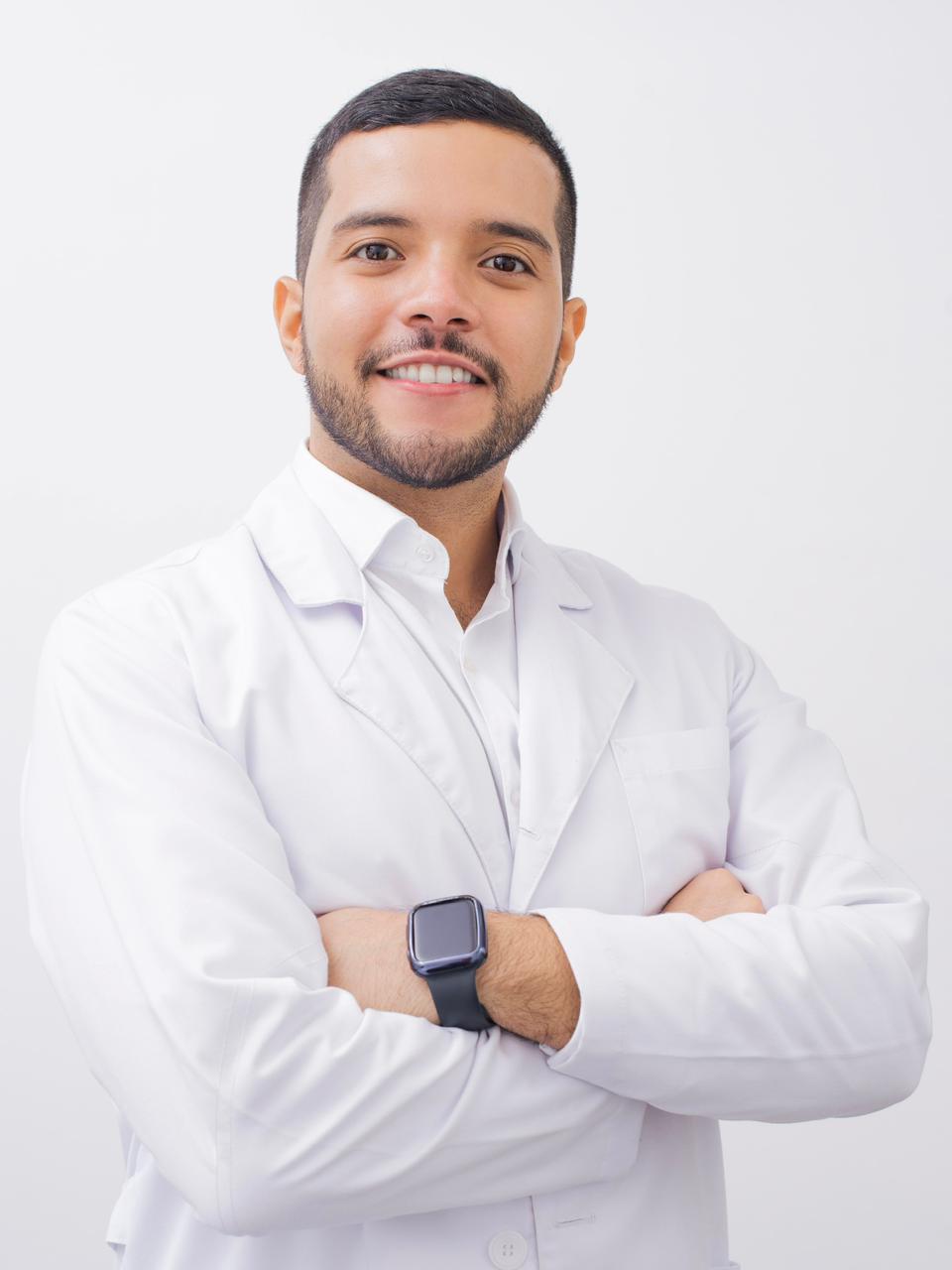 Dr. William López Quintero