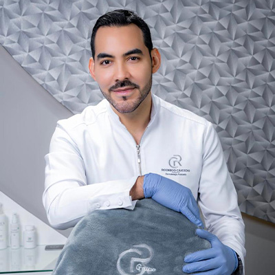 Dr. Rodrigo Caicedo